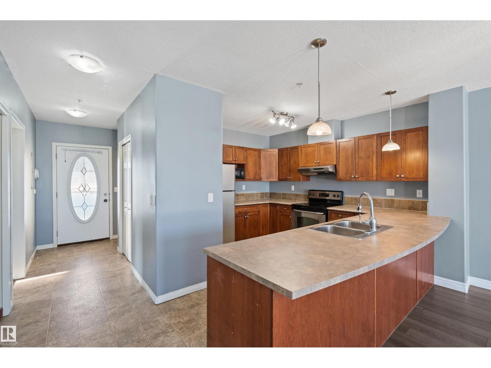 #209 802 12 St, Cold Lake, Alberta  T9M 0A7 - Photo 3 - E4456136
