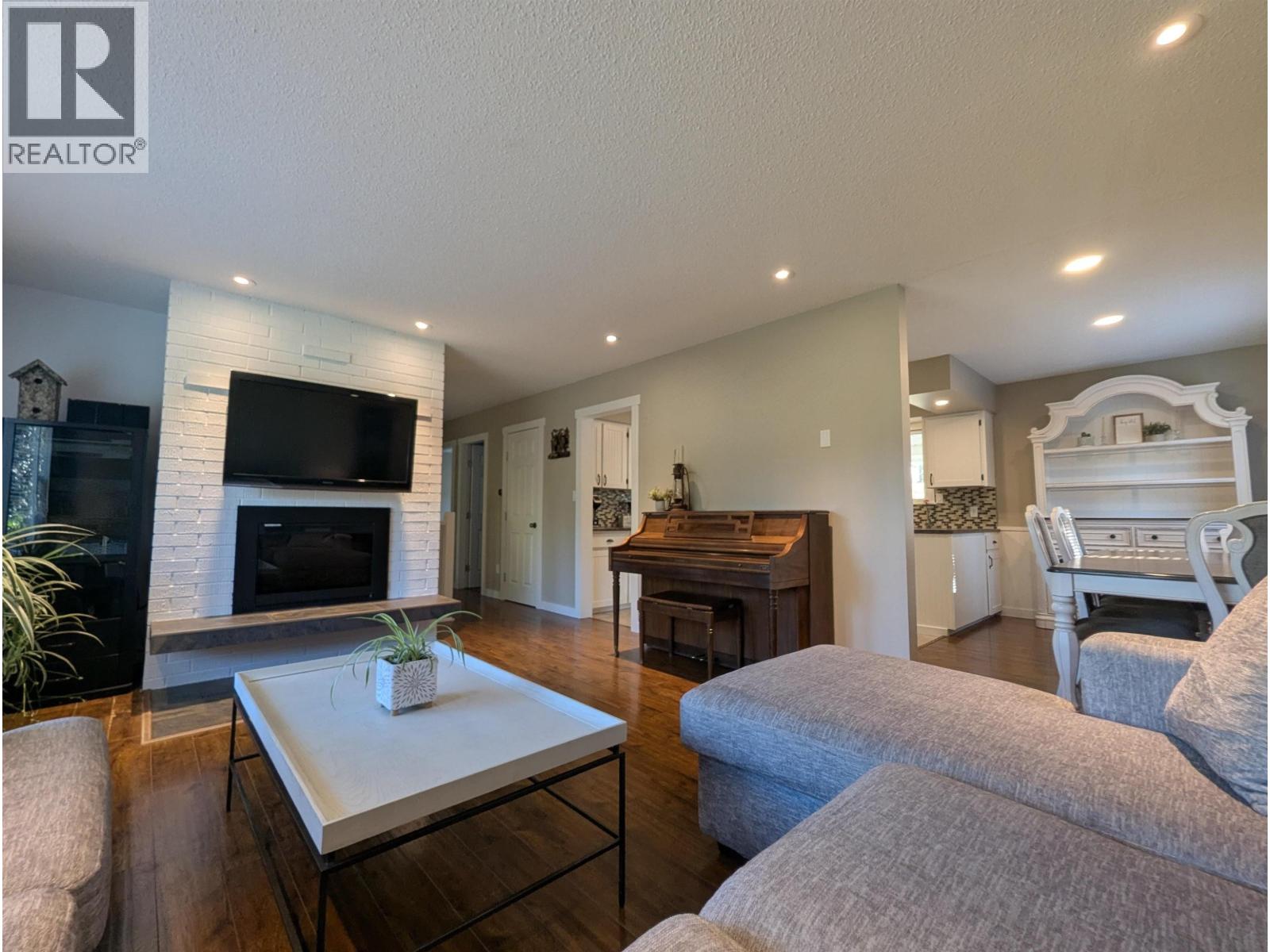 5665 Horse Lake Road, 100 Mile House, British Columbia  V0K 2E1 - Photo 26 - R3051156