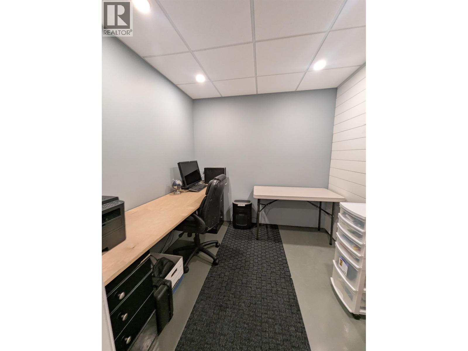 5665 Horse Lake Road, 100 Mile House, British Columbia  V0K 2E1 - Photo 36 - R3051156