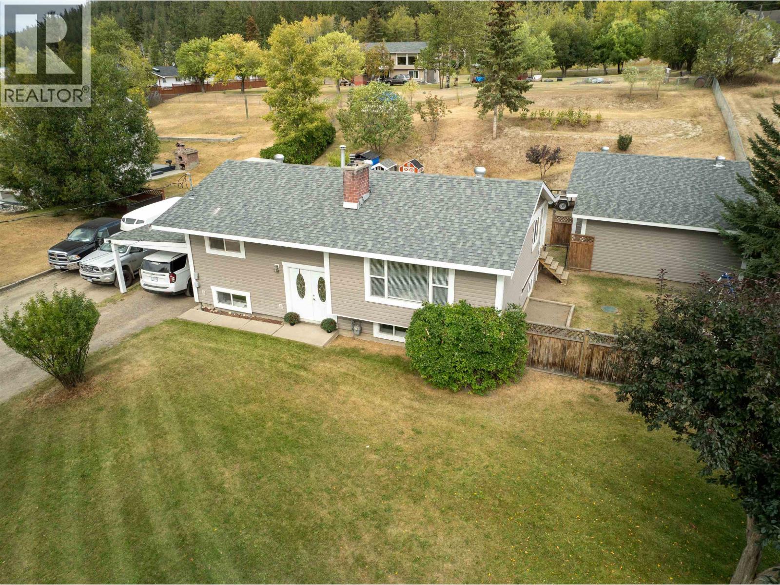 5665 Horse Lake Road, 100 Mile House, British Columbia  V0K 2E1 - Photo 17 - R3051156