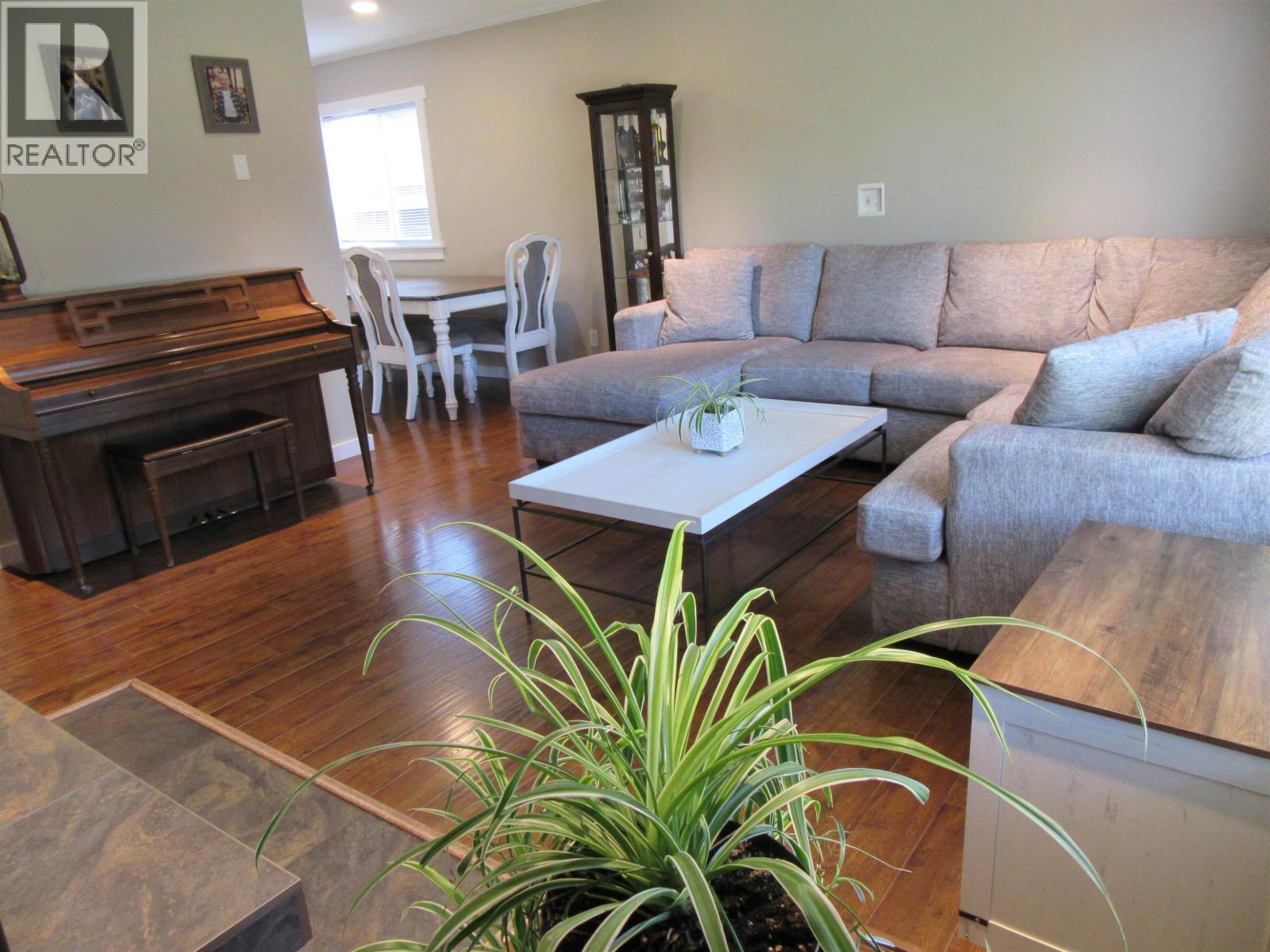 5665 Horse Lake Road, 100 Mile House, British Columbia  V0K 2E1 - Photo 27 - R3051156