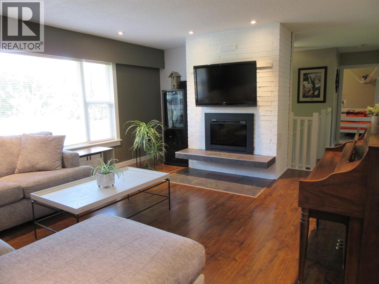 5665 Horse Lake Road, 100 Mile House, British Columbia  V0K 2E1 - Photo 24 - R3051156