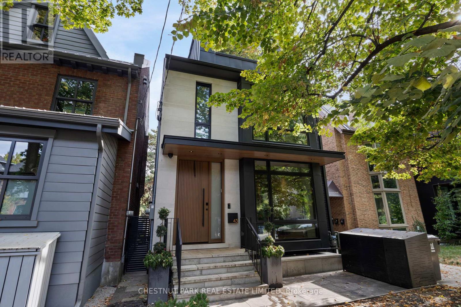 43 SUMMERHILL AVENUE, Toronto, Ontario