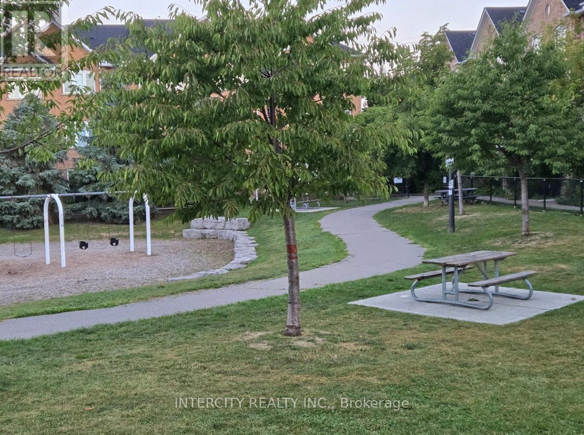 29 Birdstone Crescent, Toronto, Ontario  M6N 5H6 - Photo 49 - W12422630