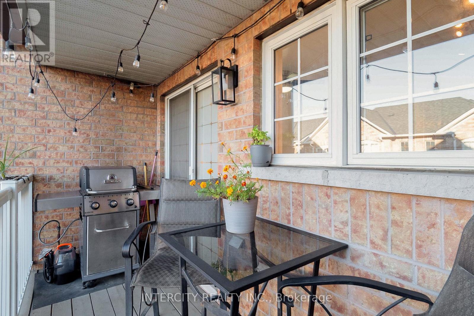 29 Birdstone Crescent, Toronto, Ontario  M6N 5H6 - Photo 36 - W12422630