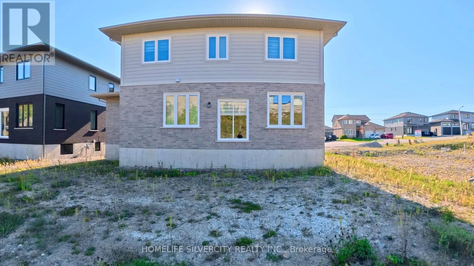 520 Bonaventure Court, Greater Sudbury, Ontario  P3A 0B4 - Photo 35 - X12433336
