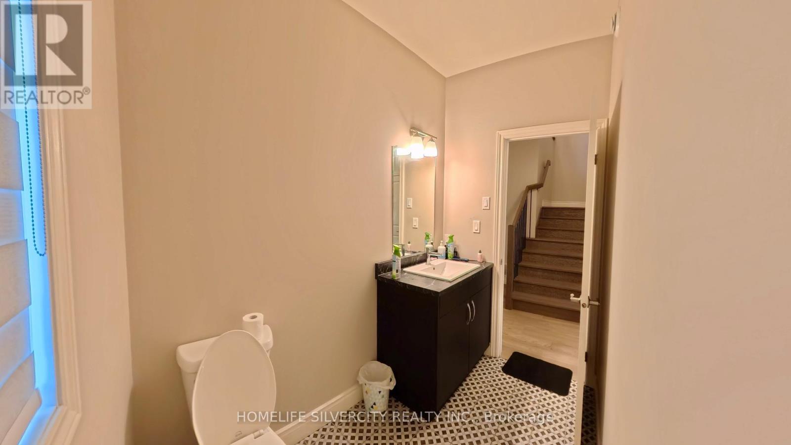 520 Bonaventure Court, Greater Sudbury, Ontario  P3A 0B4 - Photo 7 - X12433336