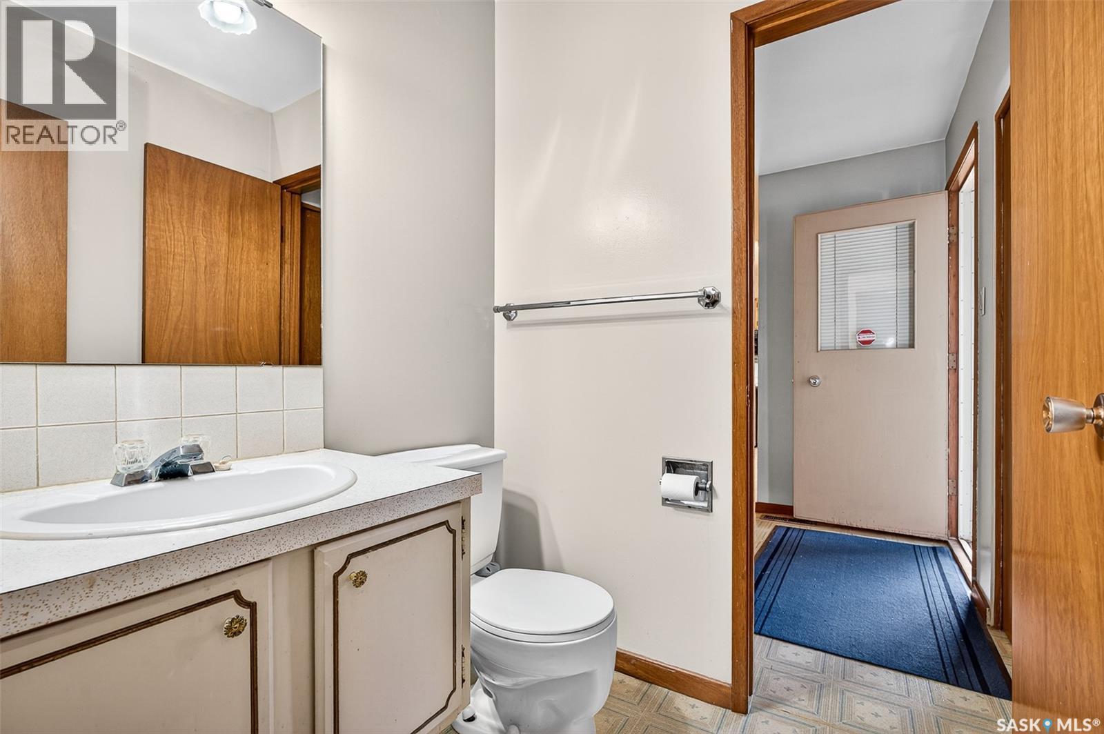 1113 Vaughan Street, Moose Jaw, Saskatchewan  S6H 5P3 - Photo 20 - SK019627