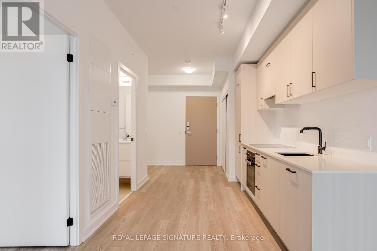 317 - 1 Kyle Lowry Road, Toronto, Ontario  M3C 0S6 - Photo 2 - C12435347
