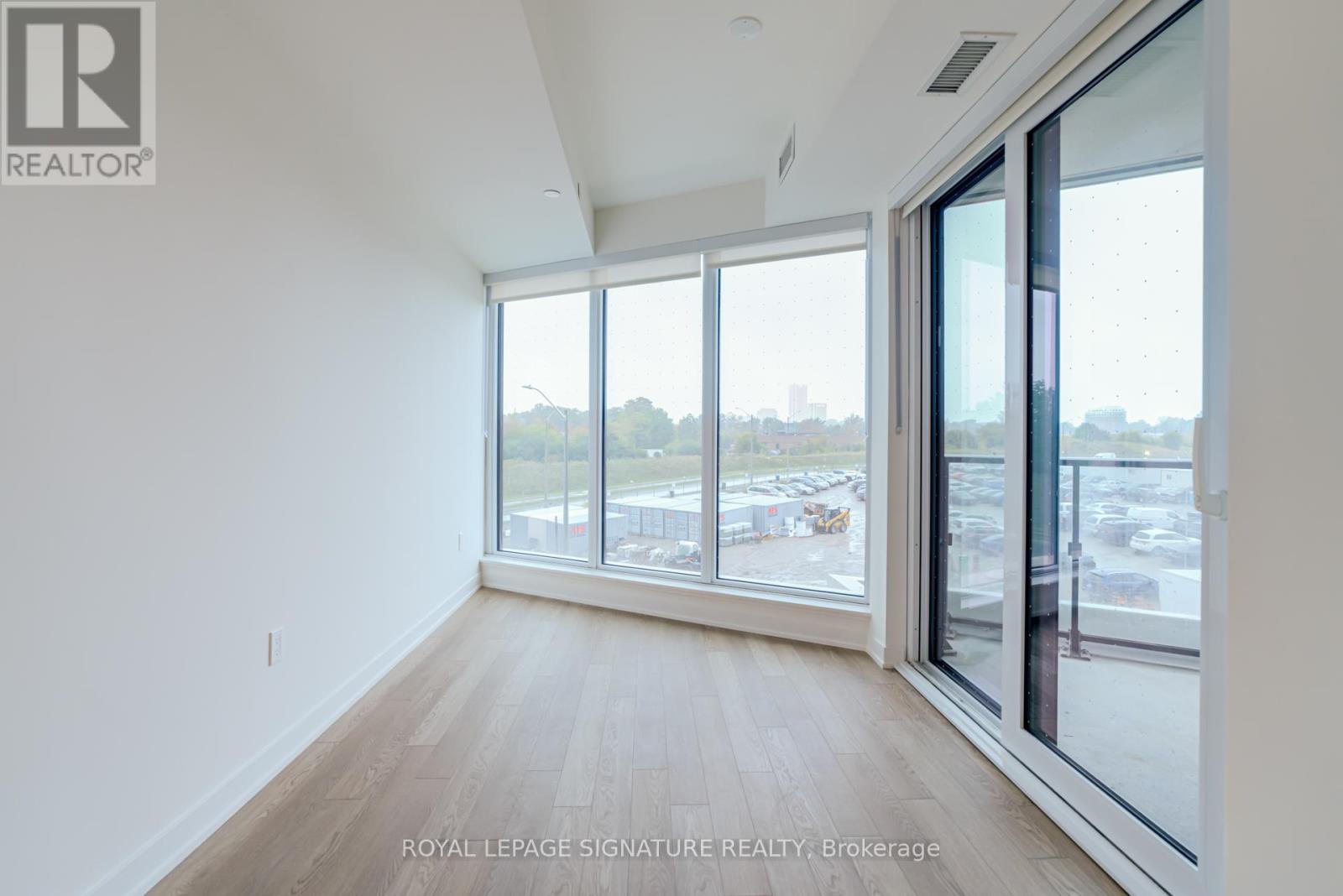 317 - 1 Kyle Lowry Road, Toronto, Ontario  M3C 0S6 - Photo 4 - C12435347