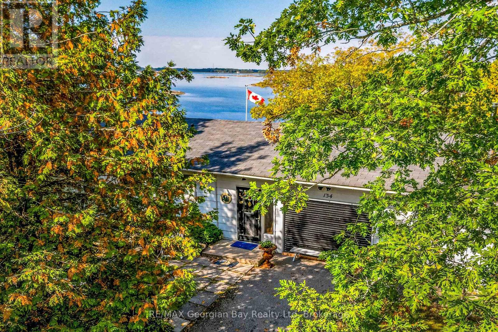 134 Forest Harbour Parkway, Tay, Ontario  L0K 2C0 - Photo 2 - S12435404