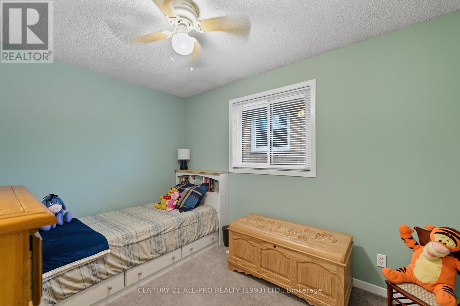 895 Exeter Street, Oshawa, Ontario  L1G 6R9 - Photo 23 - E12435446