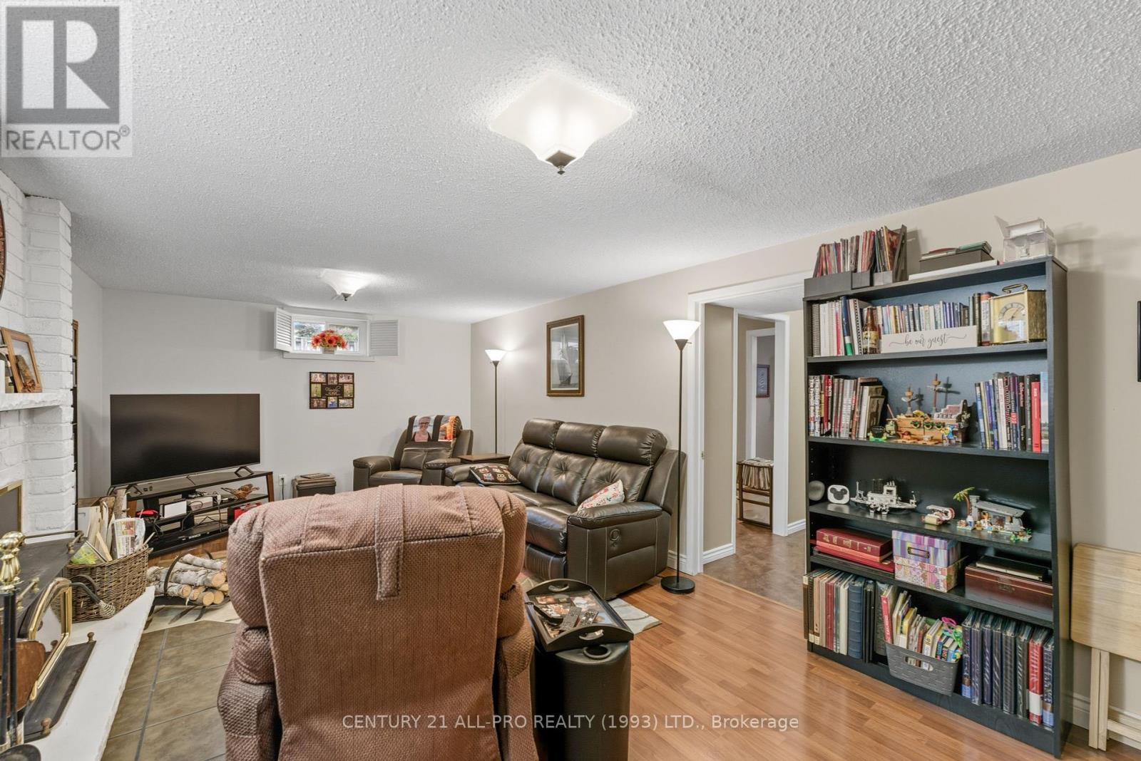 895 Exeter Street, Oshawa, Ontario  L1G 6R9 - Photo 28 - E12435446