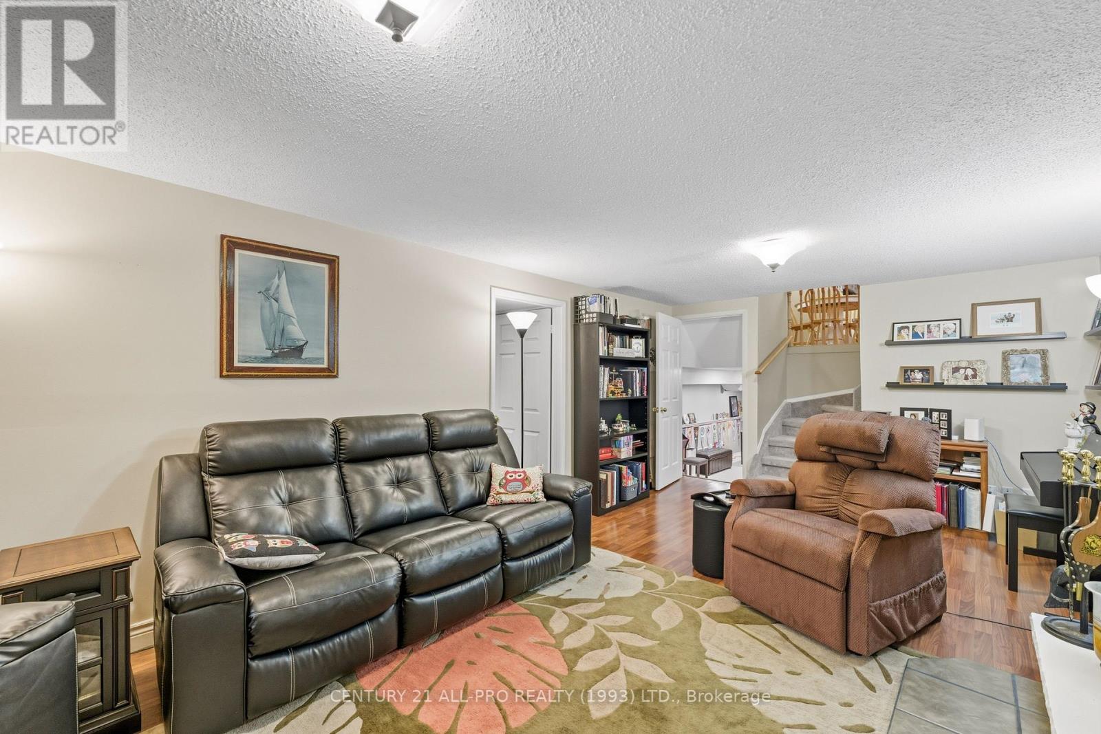 895 Exeter Street, Oshawa, Ontario  L1G 6R9 - Photo 30 - E12435446