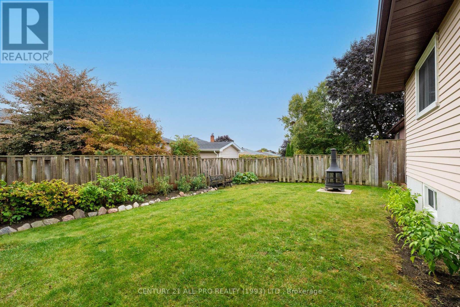 895 Exeter Street, Oshawa, Ontario  L1G 6R9 - Photo 37 - E12435446