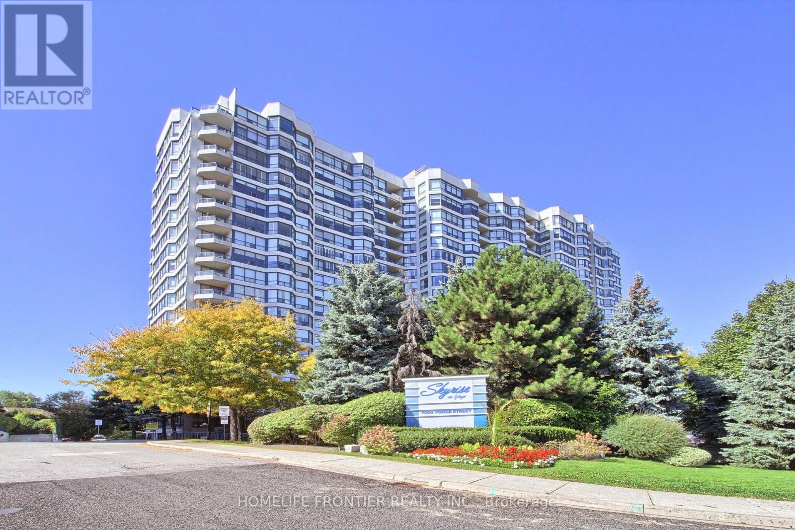 411 - 7300 Yonge Street, Vaughan, Ontario  L4J 7Y5 - Photo 1 - N12435351
