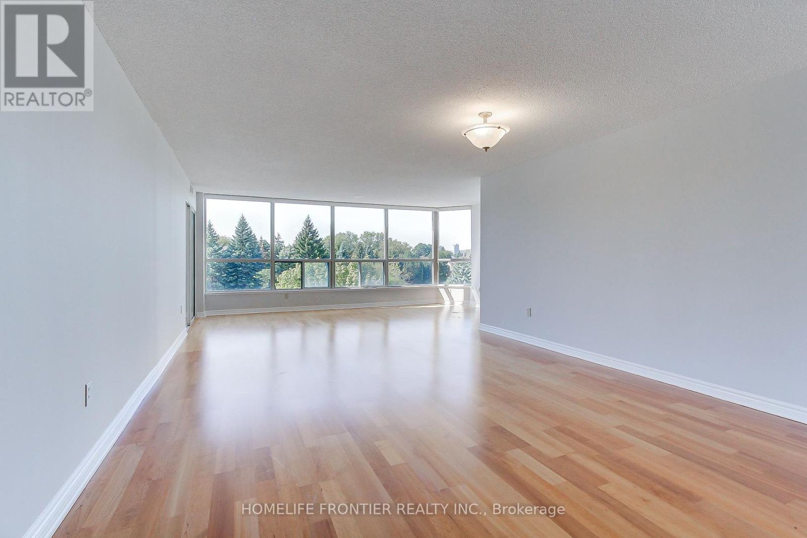 411 - 7300 Yonge Street, Vaughan, Ontario  L4J 7Y5 - Photo 11 - N12435351