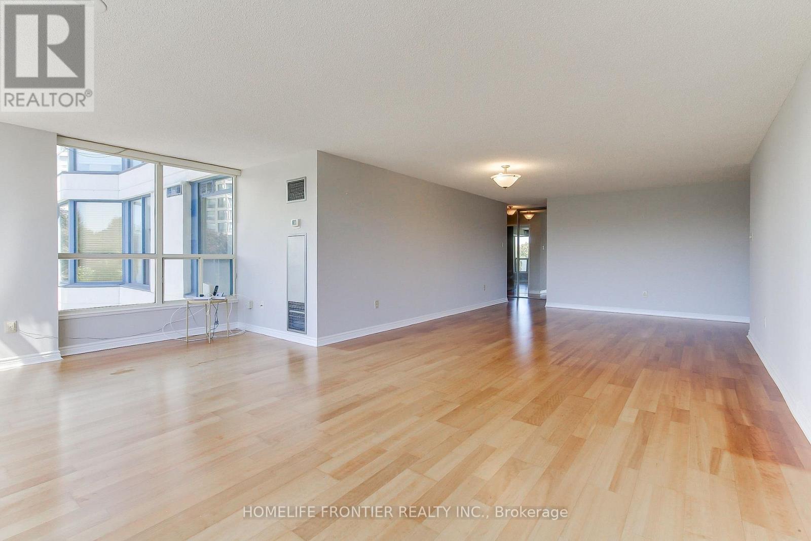 411 - 7300 Yonge Street, Vaughan, Ontario  L4J 7Y5 - Photo 14 - N12435351
