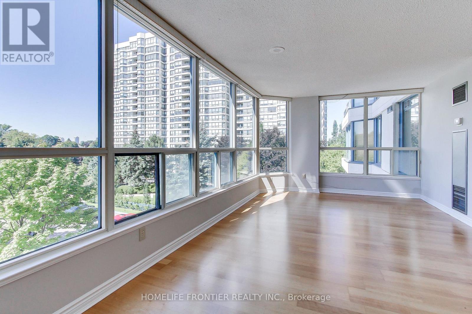 411 - 7300 Yonge Street, Vaughan, Ontario  L4J 7Y5 - Photo 15 - N12435351