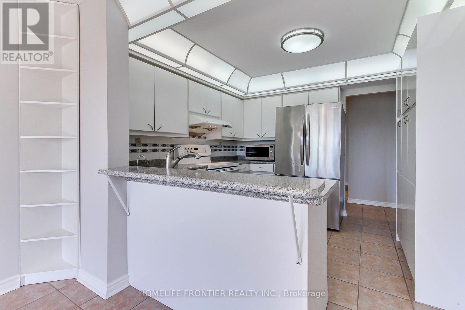 411 - 7300 Yonge Street, Vaughan, Ontario  L4J 7Y5 - Photo 17 - N12435351