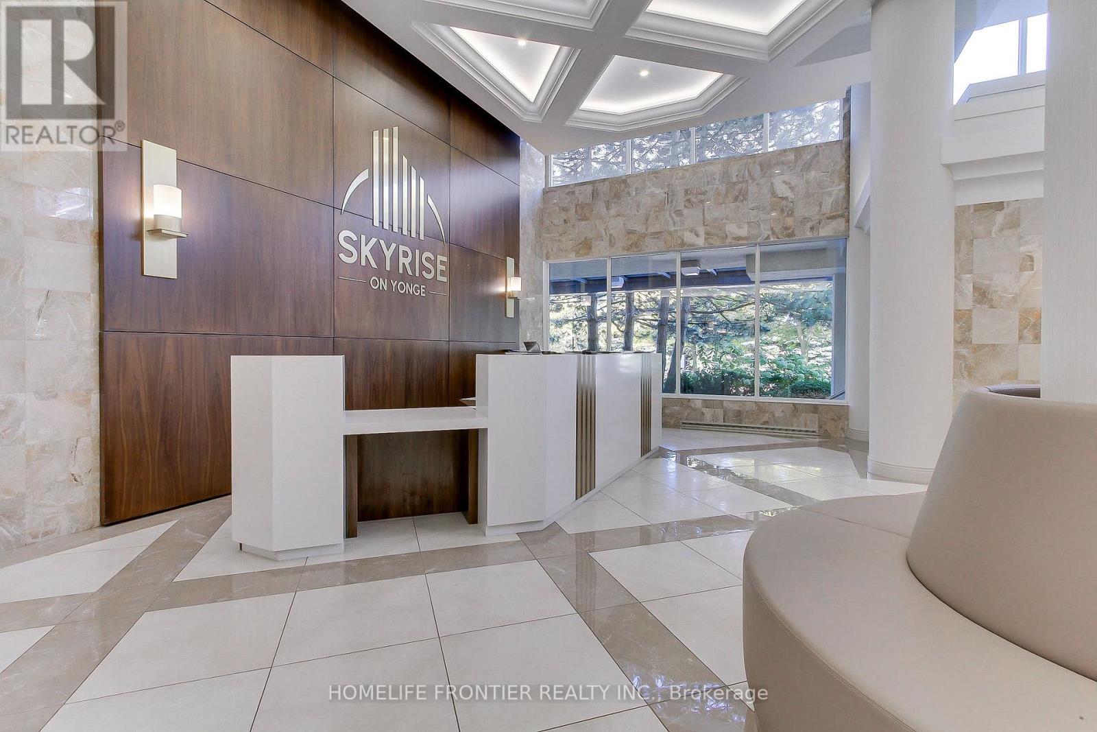 411 - 7300 Yonge Street, Vaughan, Ontario  L4J 7Y5 - Photo 4 - N12435351