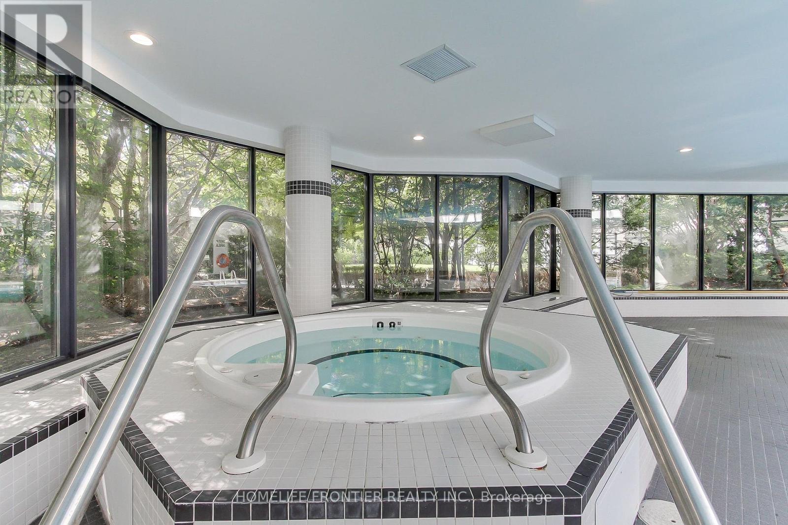 411 - 7300 Yonge Street, Vaughan, Ontario  L4J 7Y5 - Photo 41 - N12435351