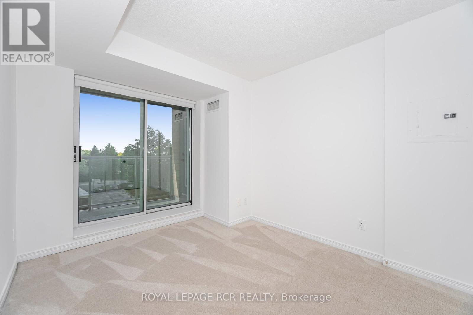 301 - 11 Oneida Crescent, Richmond Hill, Ontario  L4B 0A1 - Photo 11 - N12435361