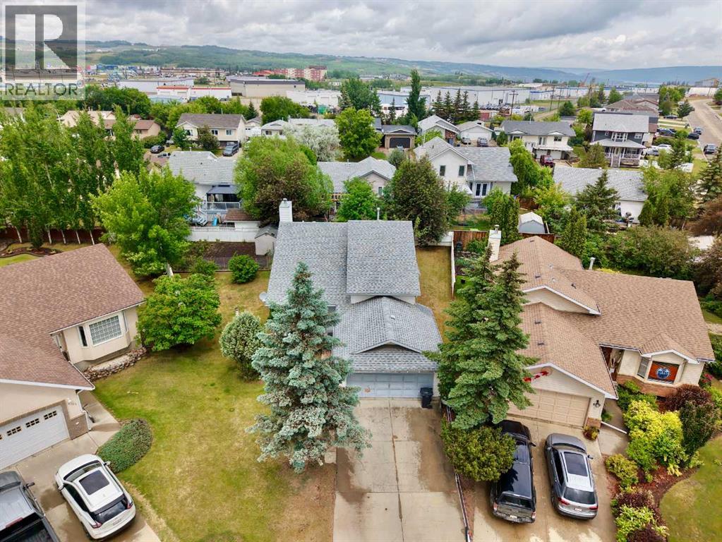 Property at 8106 105 Avenue image 2