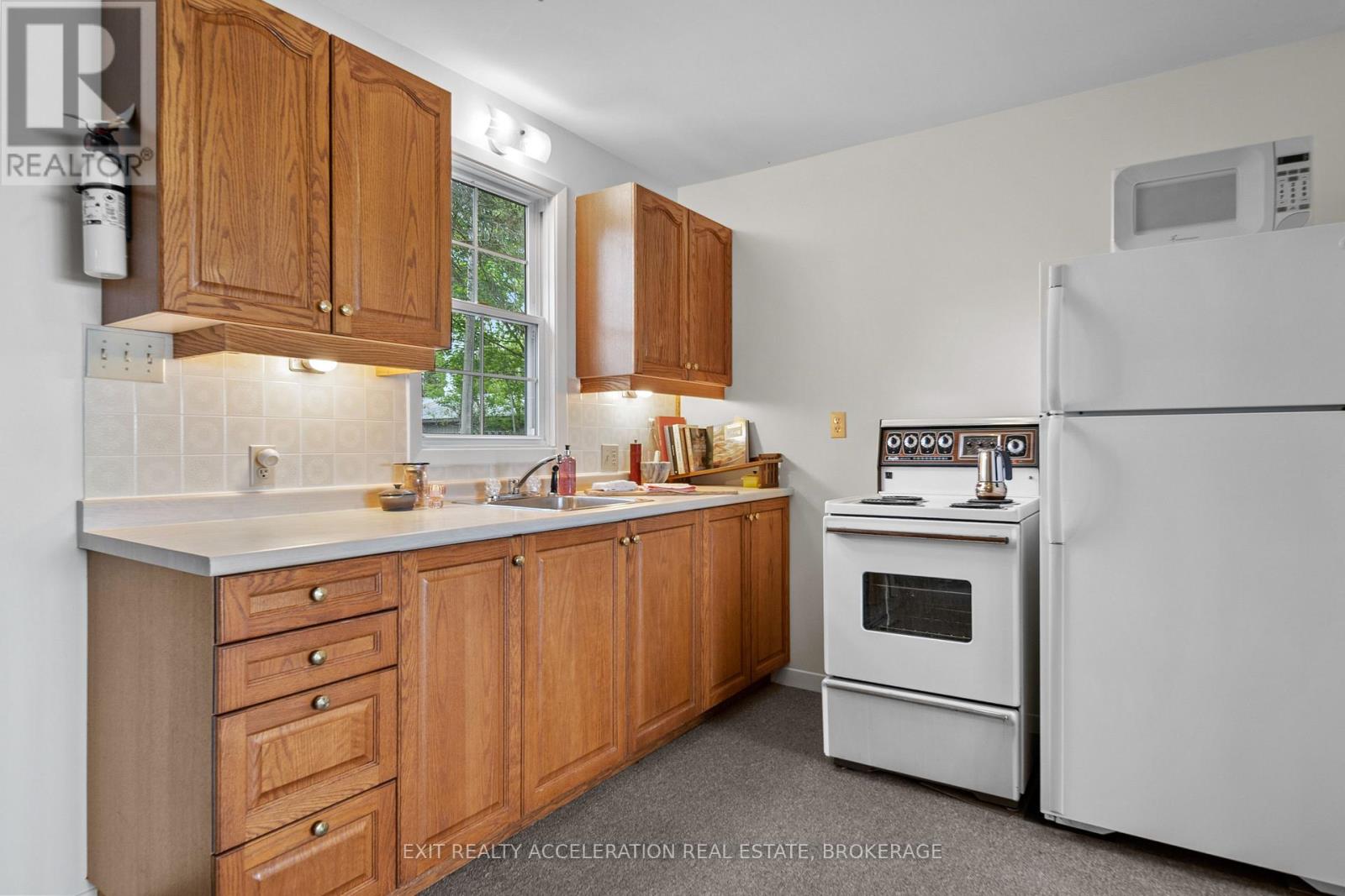 4715 County Rd 9, Greater Napanee (Greater Napanee), Ontario  K7R 3K8 - Photo 4 - X12435387