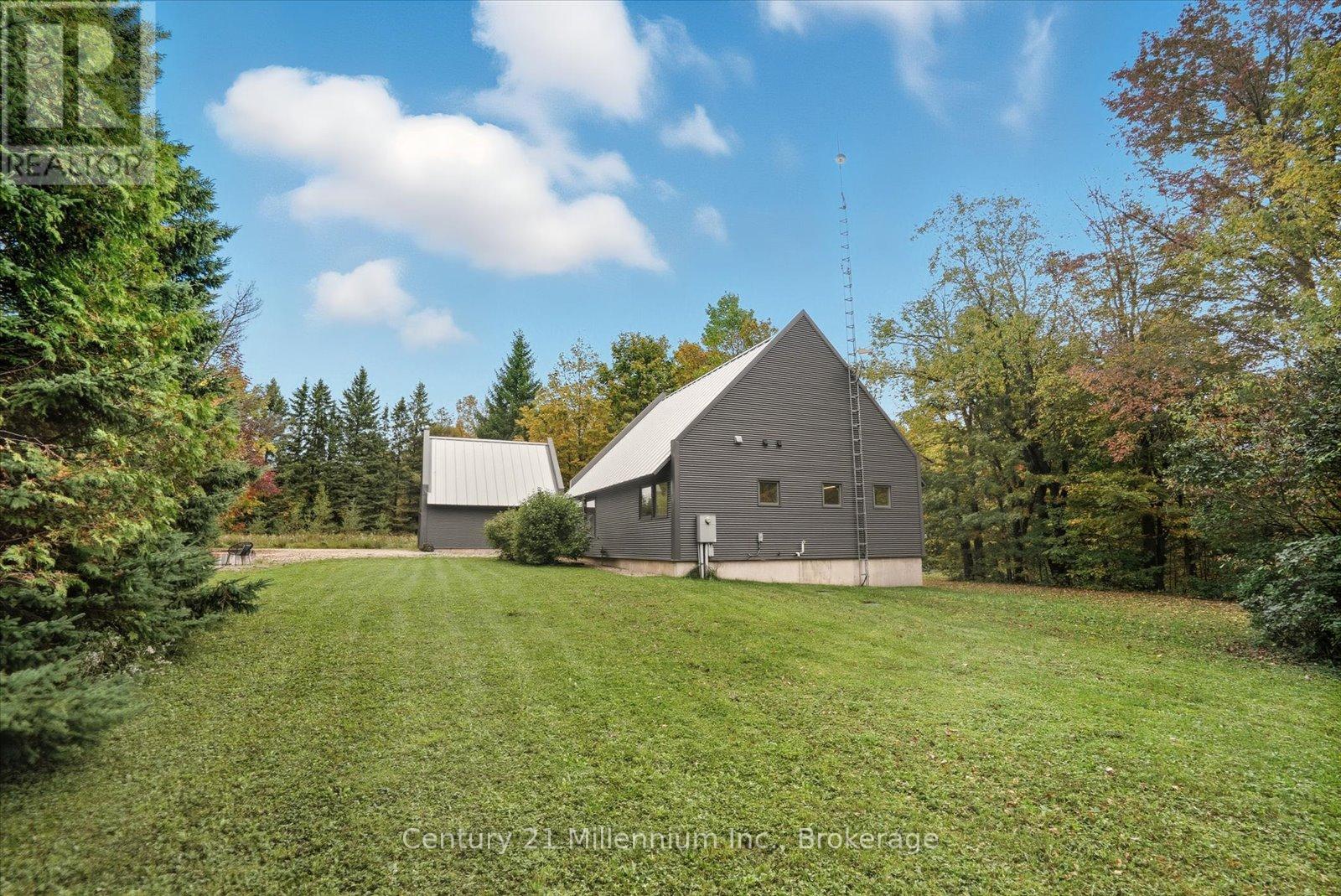 360592 Road 160 Road, Grey Highlands, Ontario  N0C 1E0 - Photo 35 - X12435400