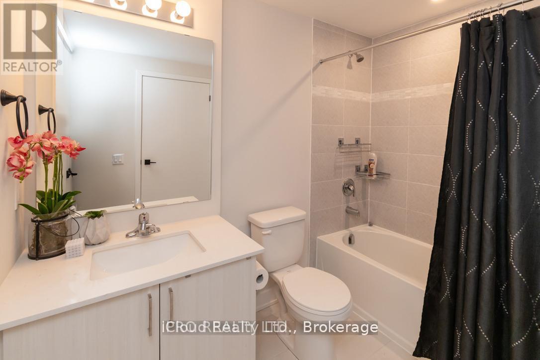 401 - 4 Spice Way, Barrie, Ontario  L9J 0M2 - Photo 19 - S12372145