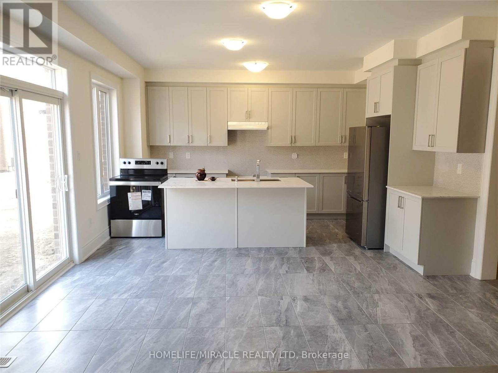 (Upper) - 19 Cobriza Crescent, Brampton, Ontario  L7A 5A6 - Photo 3 - W12358019