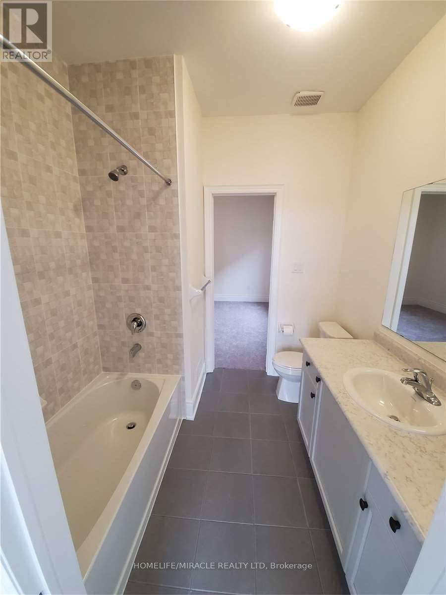 (Upper) - 19 Cobriza Crescent, Brampton, Ontario  L7A 5A6 - Photo 31 - W12358019