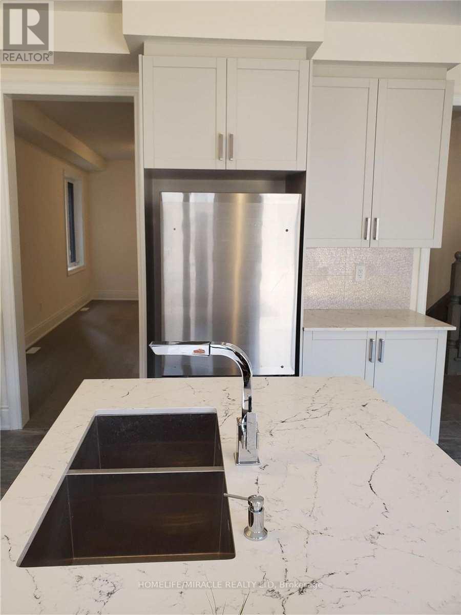 (Upper) - 19 Cobriza Crescent, Brampton, Ontario  L7A 5A6 - Photo 6 - W12358019