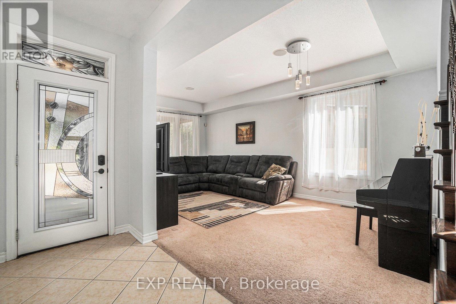 2624 Watermusic Bay, Ottawa, Ontario  K2J 0T7 - Photo 5 - X12435389