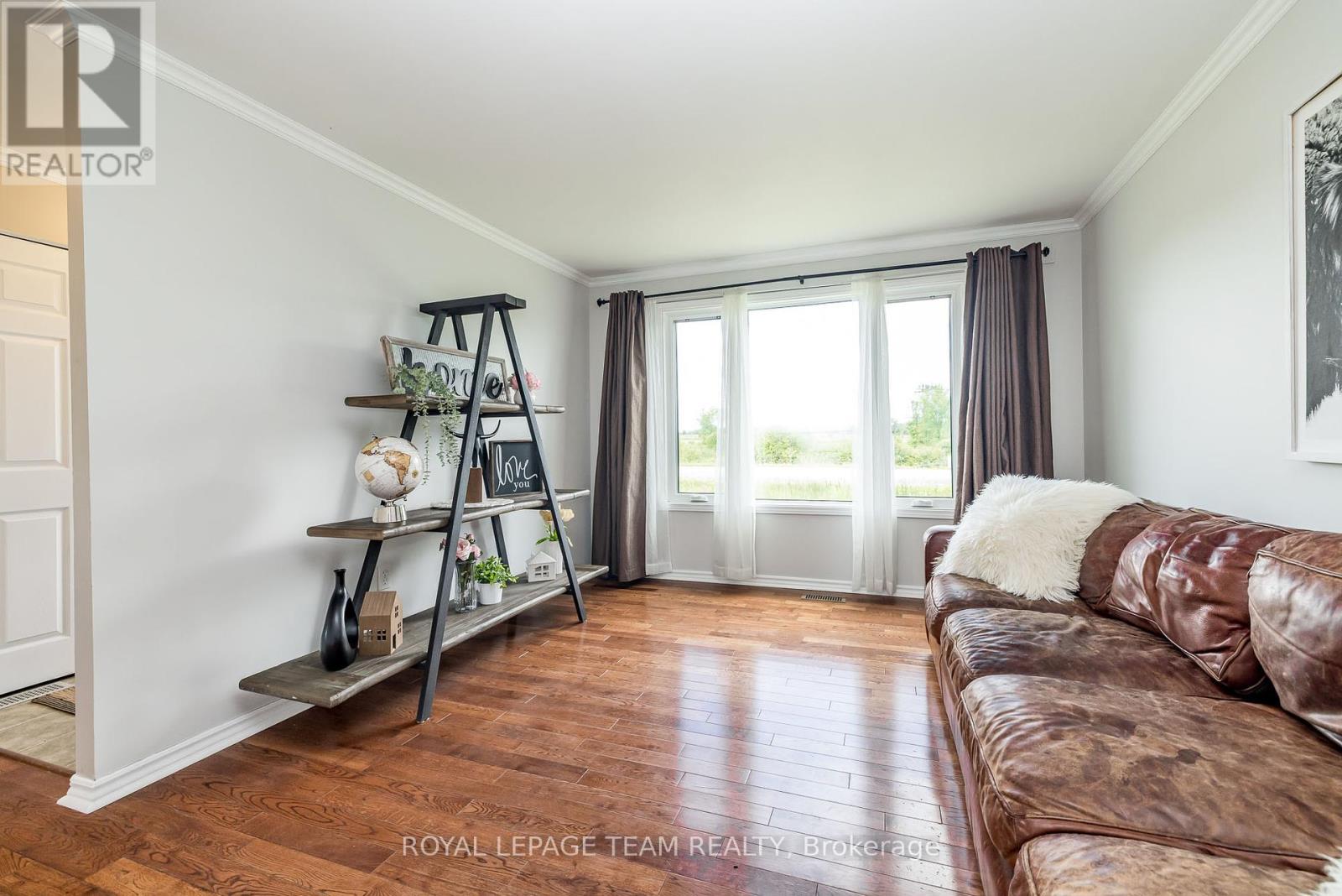 1234 Kinburn Side Road, Ottawa, Ontario  K0A 3M0 - Photo 11 - X12435423