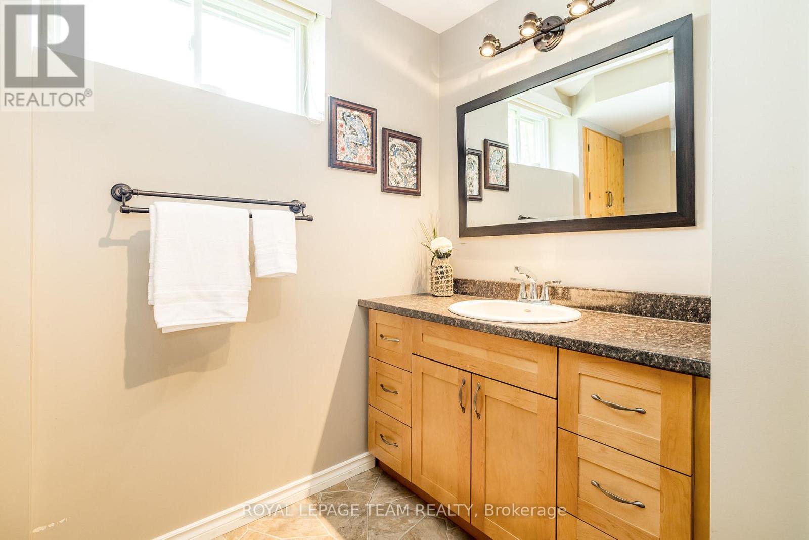 1234 Kinburn Side Road, Ottawa, Ontario  K0A 3M0 - Photo 33 - X12435423