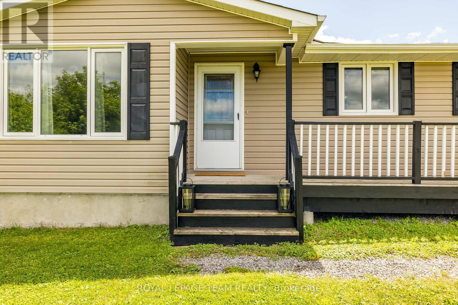 1234 Kinburn Side Road, Ottawa, Ontario  K0A 3M0 - Photo 7 - X12435423