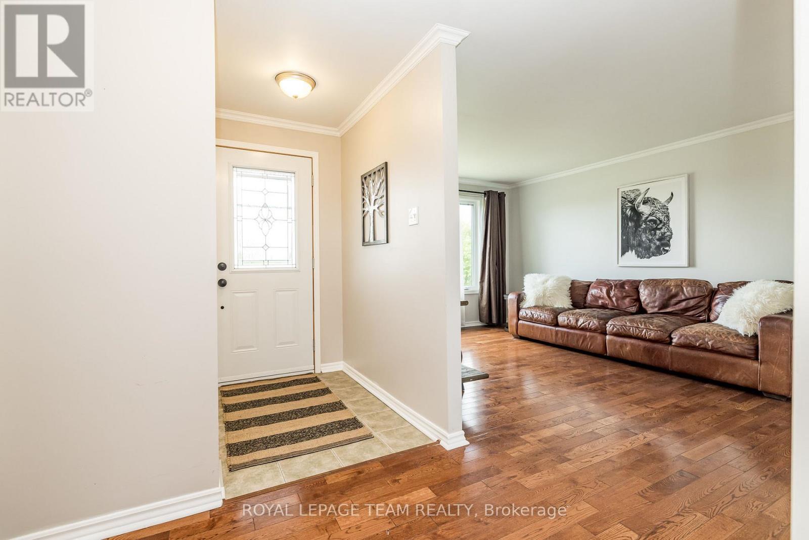 1234 Kinburn Side Road, Ottawa, Ontario  K0A 3M0 - Photo 9 - X12435423