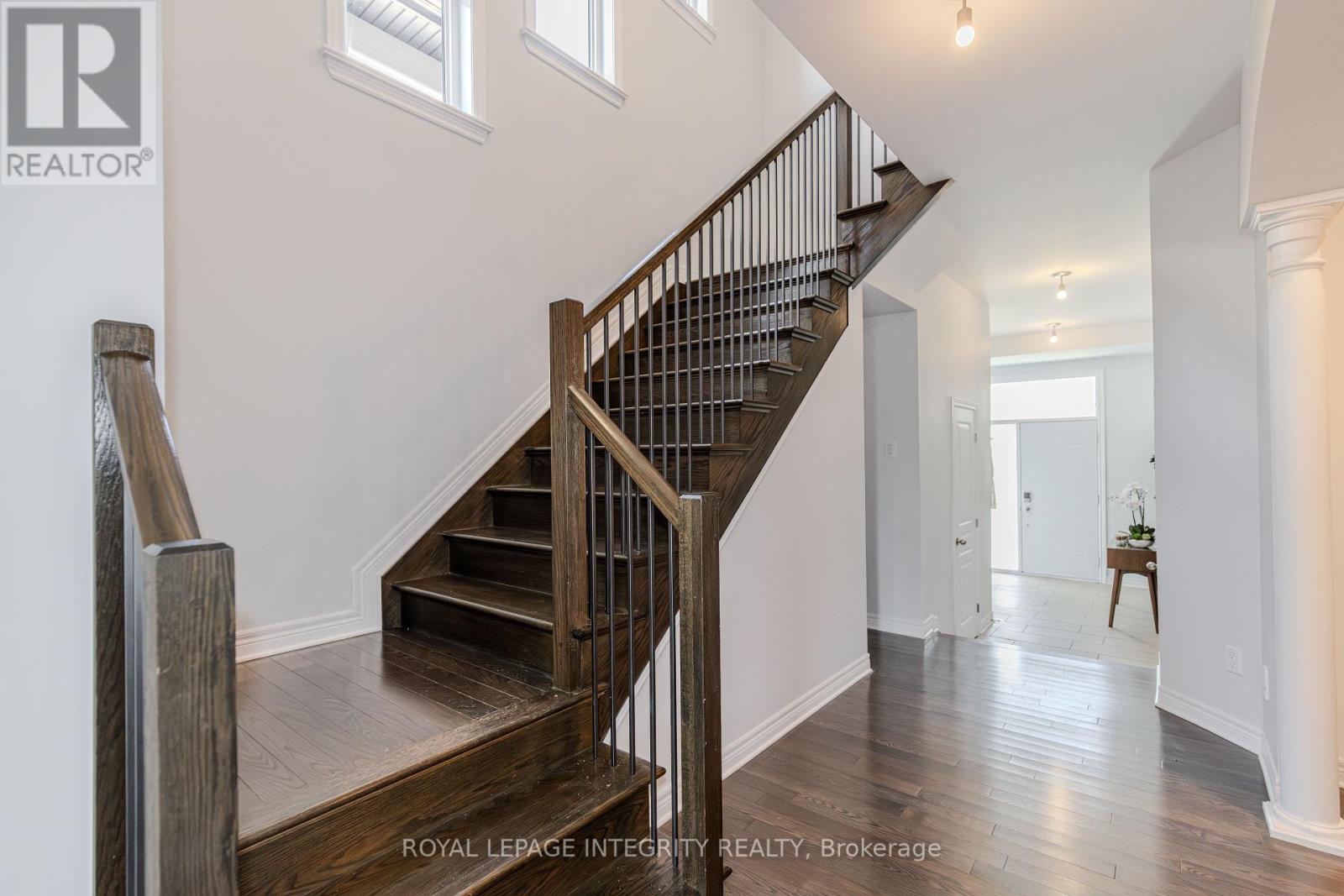 206 Ancaster Avenue, Ottawa, Ontario  K2B 5B3 - Photo 11 - X12435437