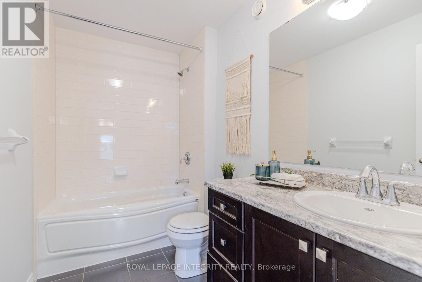 206 Ancaster Avenue, Ottawa, Ontario  K2B 5B3 - Photo 21 - X12435437