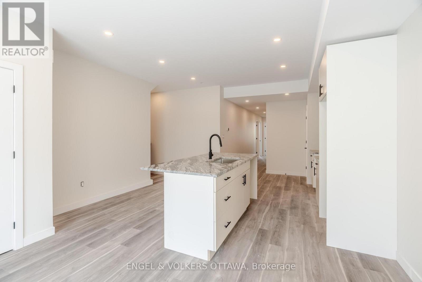 C - 195 Hopewell Avenue, Ottawa, Ontario  K1S 2Z4 - Photo 10 - X12435466
