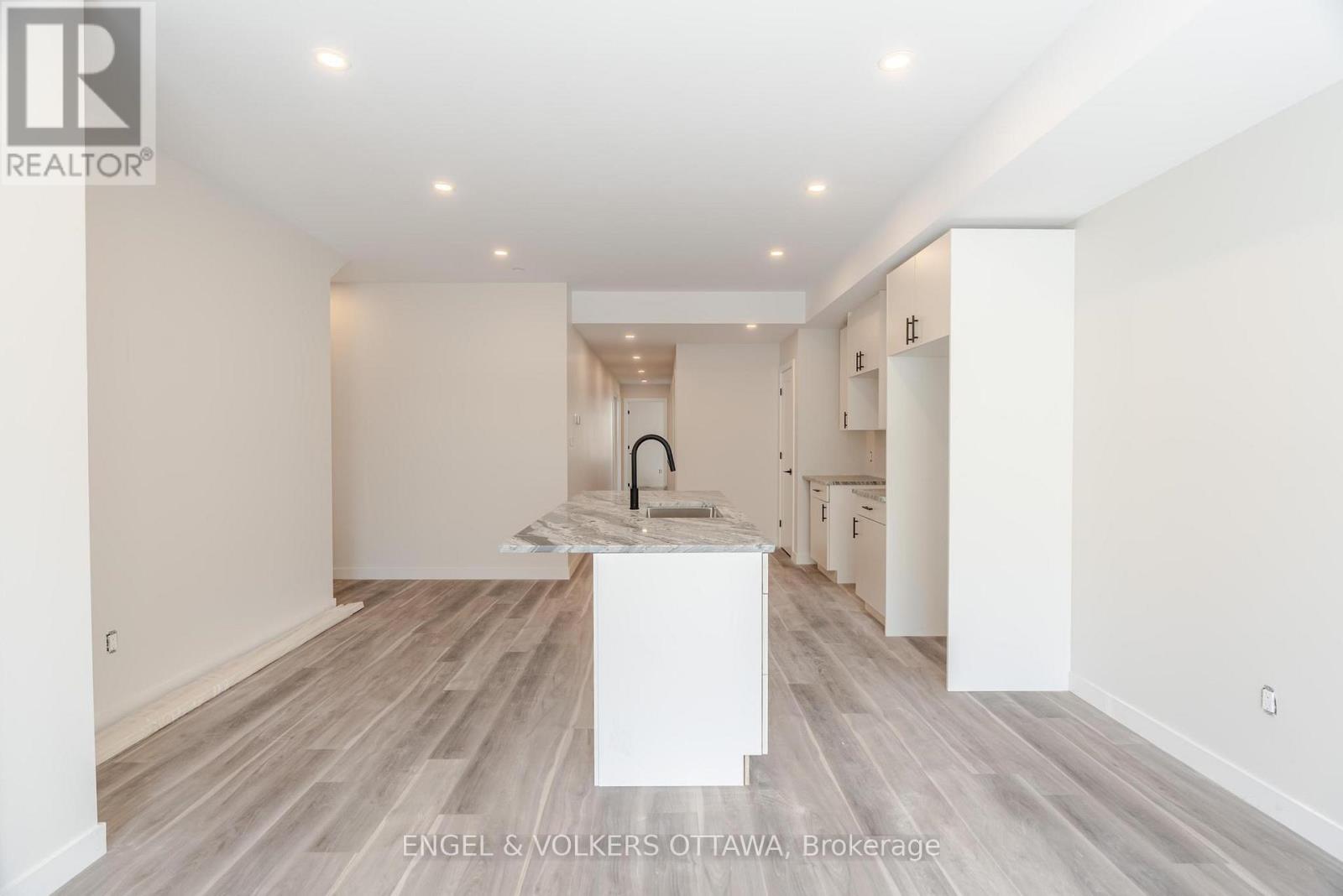 C - 195 Hopewell Avenue, Ottawa, Ontario  K1S 2Z4 - Photo 11 - X12435466