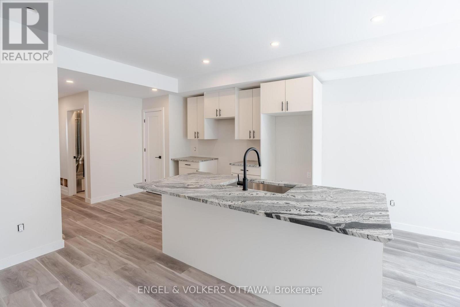 C - 195 Hopewell Avenue, Ottawa, Ontario  K1S 2Z4 - Photo 14 - X12435466