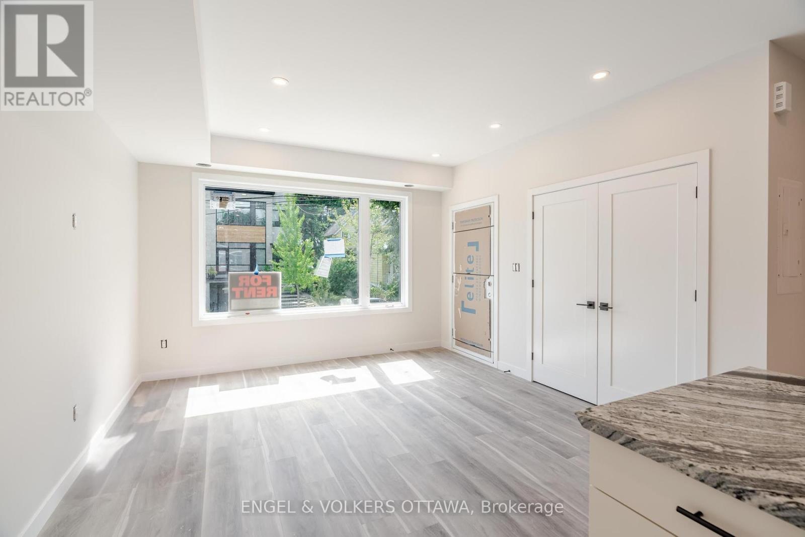 C - 195 Hopewell Avenue, Ottawa, Ontario  K1S 2Z4 - Photo 5 - X12435466