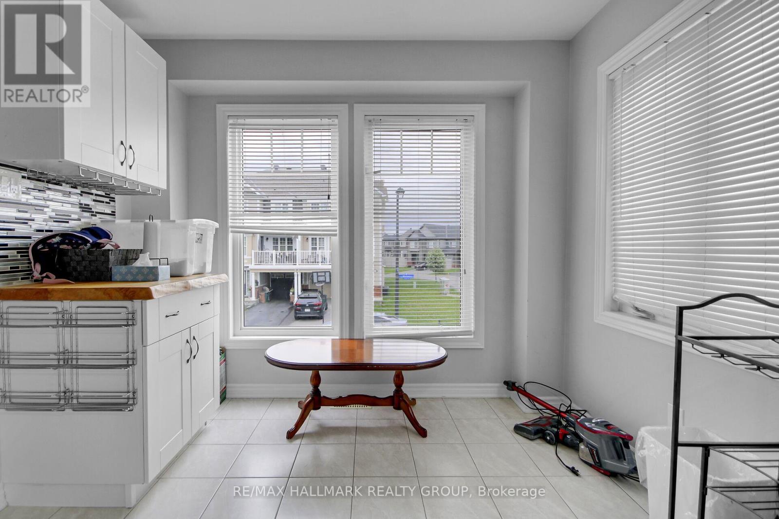 41 Maroma Street, Ottawa, Ontario  K4A 1A3 - Photo 4 - X12435477