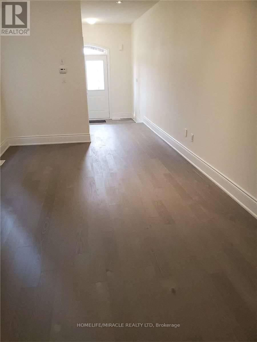 (Upper) - 19 Cobriza Crescent, Brampton, Ontario  L7A 5A6 - Photo 9 - W12358019