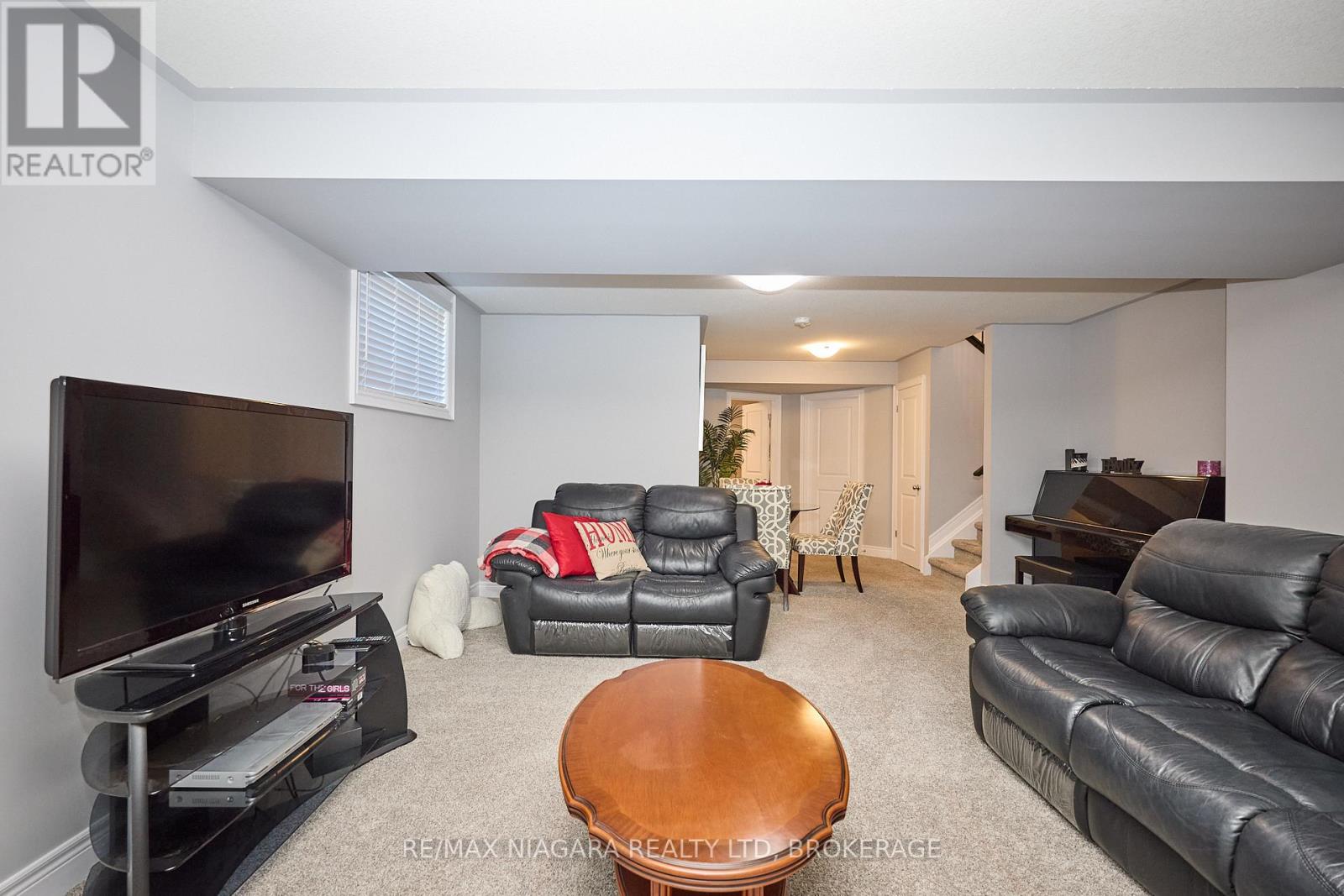 4049 Village Creek Drive, Fort Erie, Ontario  L0S 1S0 - Photo 23 - X12435395