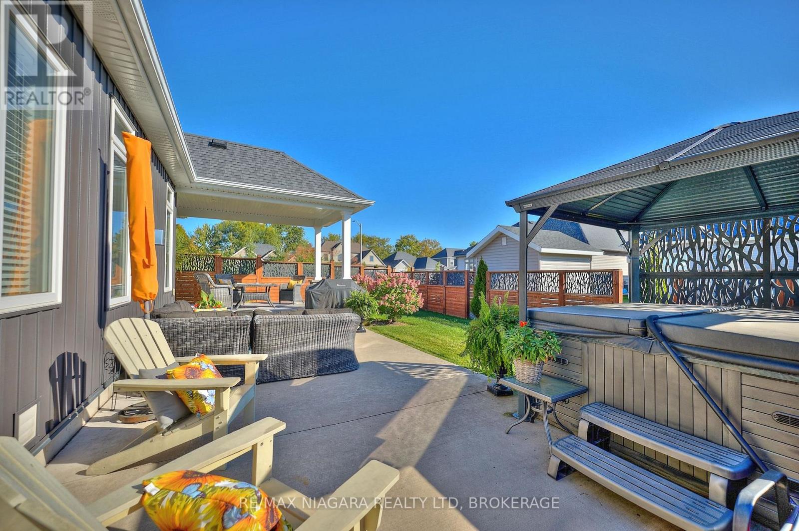 4049 Village Creek Drive, Fort Erie (Stevensville), Ontario  L0S 1S0 - Photo 32 - X12435395