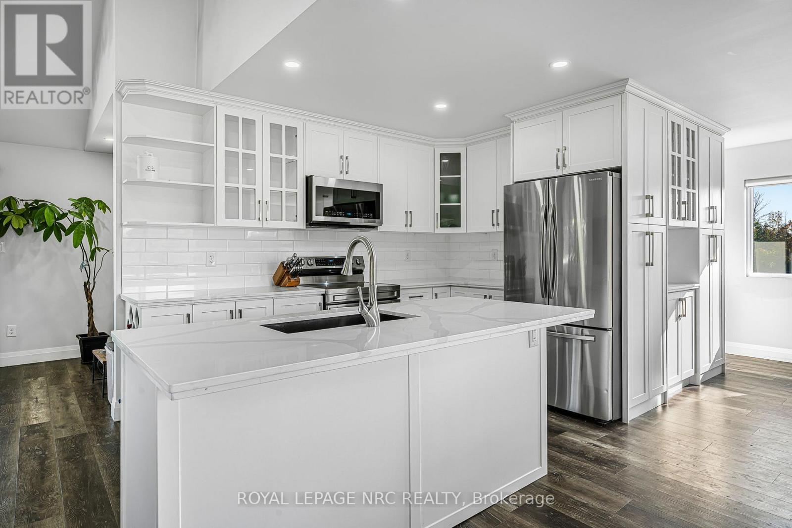 72654 Regional Rd 27 Road, Wainfleet (Marshville/winger), Ontario  L0R 2J0 - Photo 13 - X12435488